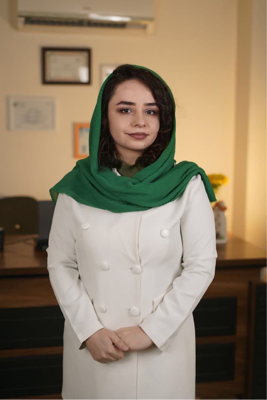 خانم دکتر آیتک ذبیحی